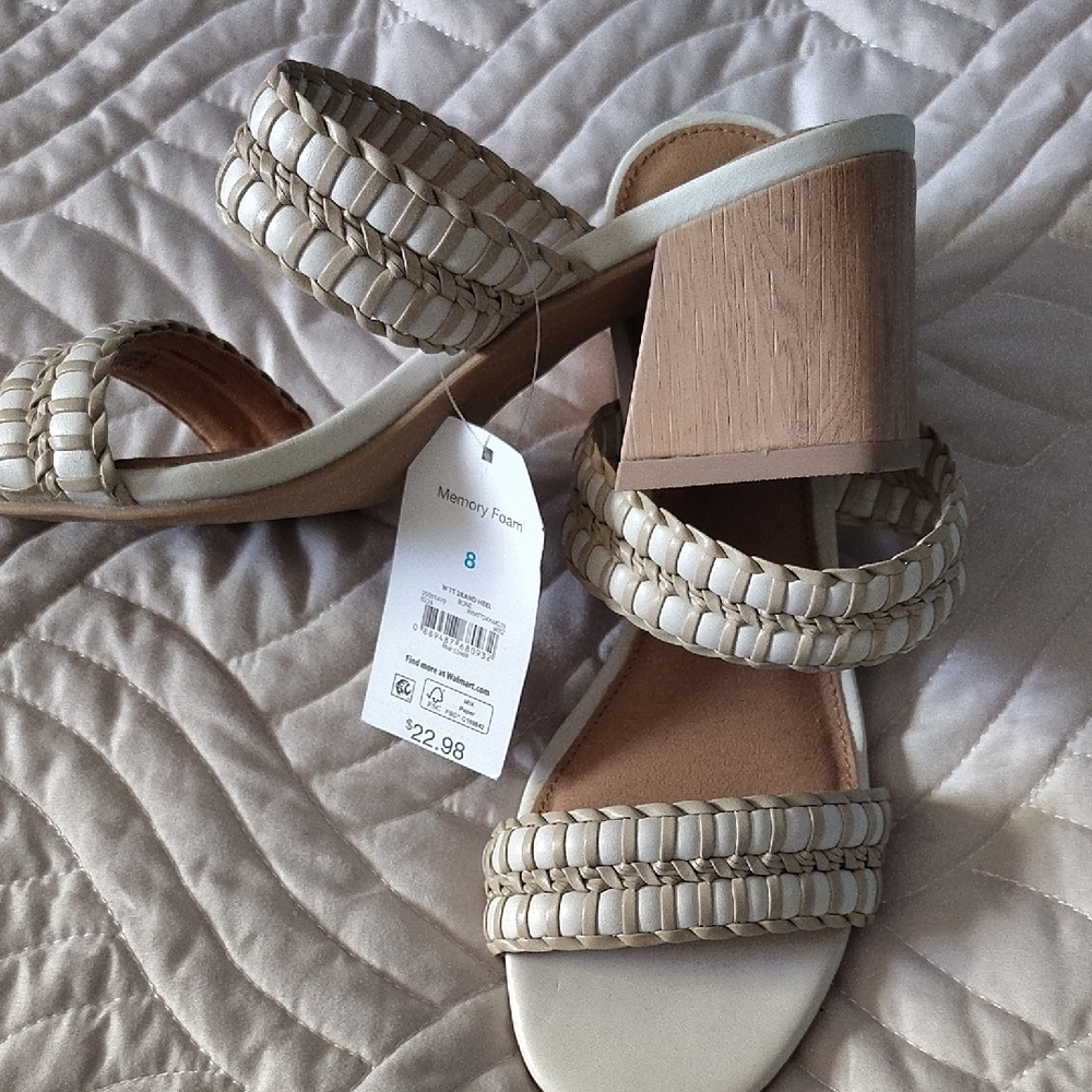 Time and Tru Women's Cream Woven Sandals - Picture 2 of 5